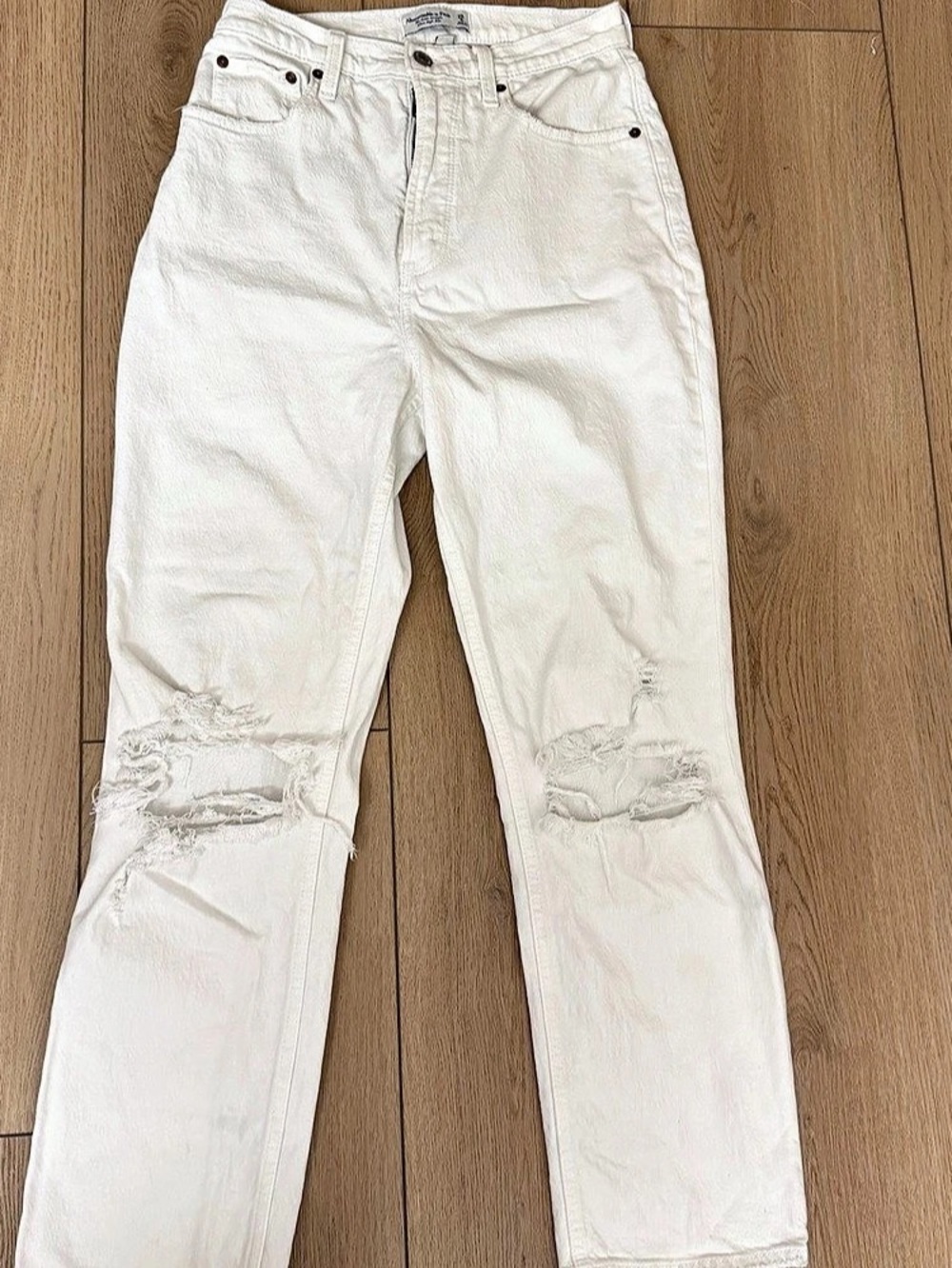 Abercrombie & Fitch The Ankle Straight Ultra High Rise Distressed White - 28 /6L